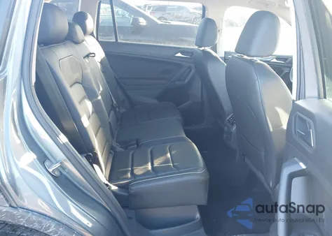 2019 Volkswagen Tiguan 2.0T Sel Premium/2.0T Sel Premium R-Line из США, поврежденный, VIN 3VV4B7AX2KM073338